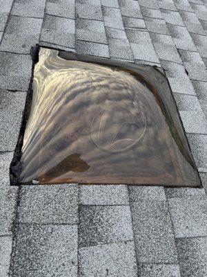 incorrect skylight with gap all around it