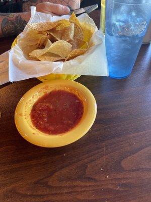 Chips and salsa as soon as we sat down