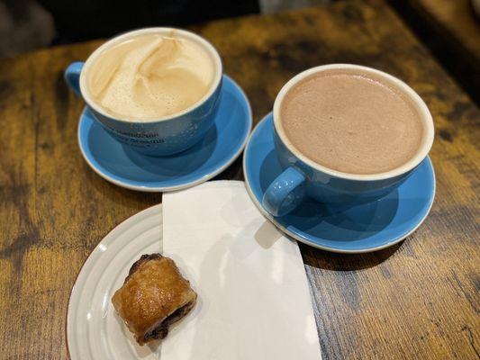 White Chocolate Mocha & Cacao Latte