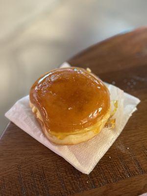 Crème brûlée donut