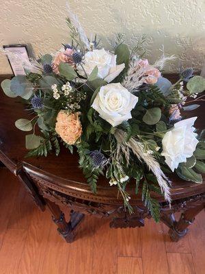 Table arrangement flowers