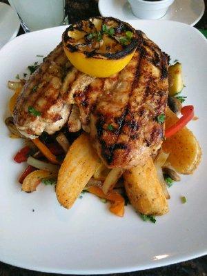 Grilled chicken and veggies Potatoe wedges with a lemon sauce