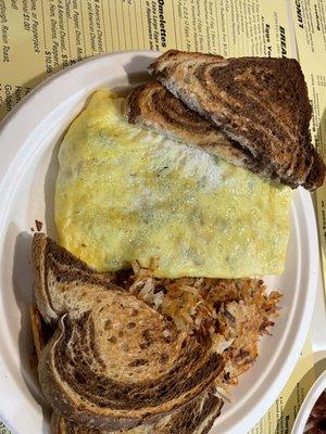 Veggie Omelette with Marble Rye