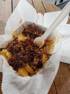 Delicious baked Mac n cheese with pulled pork