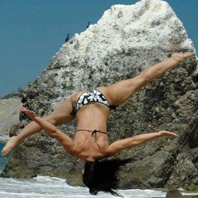 Capoeira at the beach, Professora Borboleta