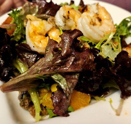 Citrus salad with shrimp.