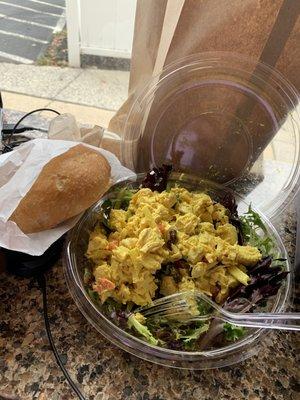 Mixed Greens Salad with 1 Topping - Curry Chicken salad