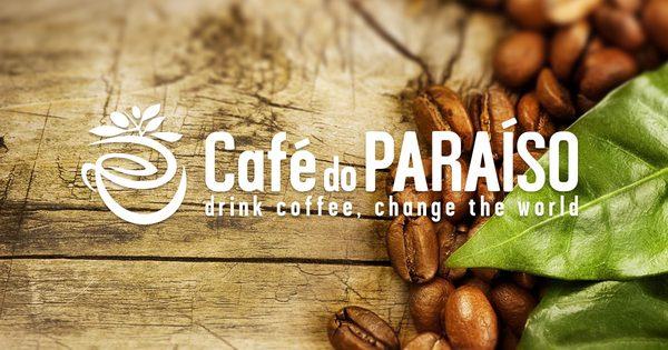 Cafe do Paraiso logo in white on a wood and coffee background.