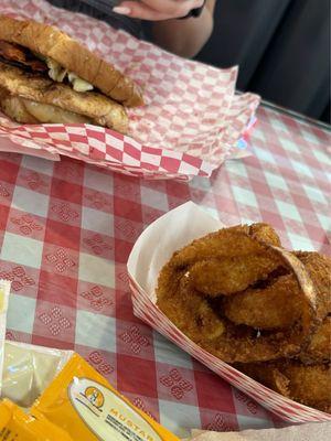 Chicken sandwich and onion rings. All good!