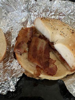 Bacon bagel