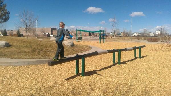 Wiggly balance beam