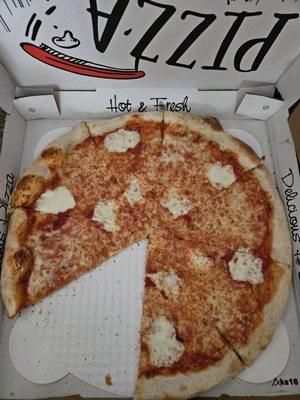 Traditional pizza