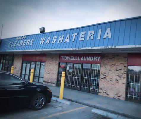 This Laundry is located in the security area with very spacious parking lot. Prices are very reasonable