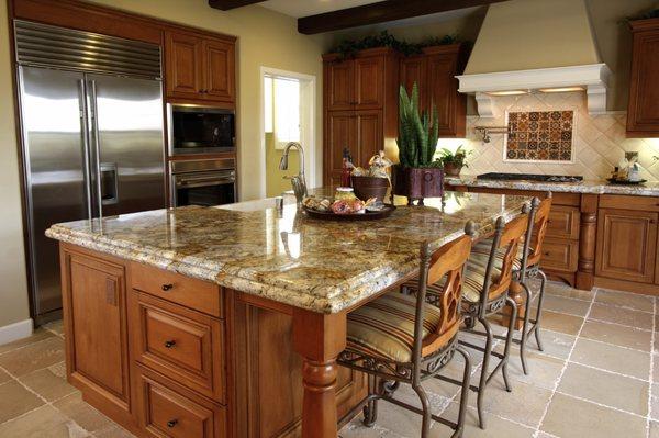 Custom Home Kitchen in a San Antonio Custom Home built by Paradise Custom Homes