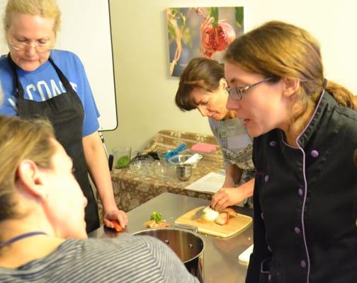 Teaching a hands-on cooking workshop