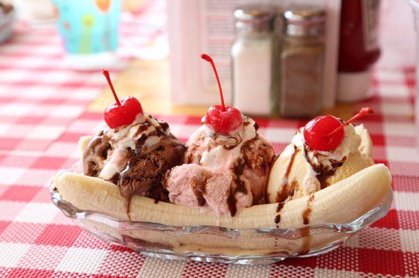 Boothbay's Best Banana Split