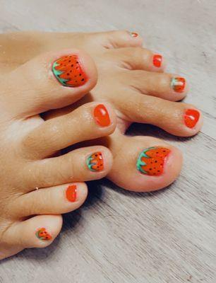 I felt so pampered and taken care of. Thank you Hannah for the amazing masterpiece on my nails. Oh how I love my strawberry toes.