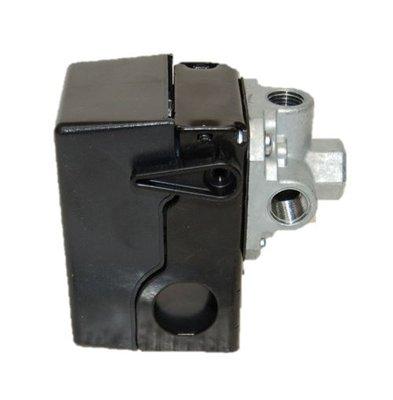 We carry all types of pressure switches for your compressor