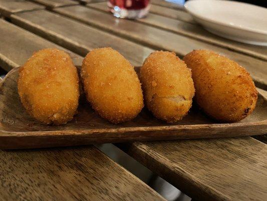 Croquetas De Jamn Y Croqueta Del Da