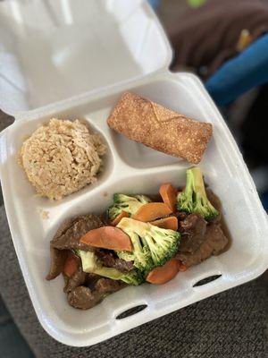 Beef and broccoli lunch