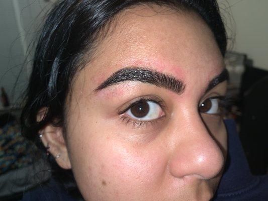 eyebrow