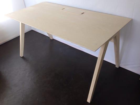 This is the "Studio Desk" designed by Joni Steiner at Opendesk.cc. I download the design and make these locally.