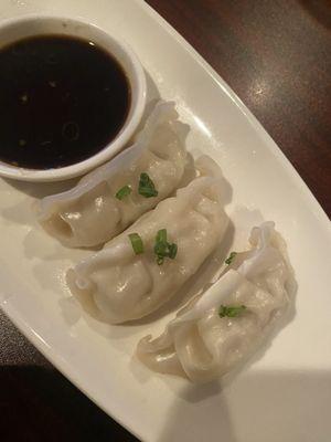 Not good, cold soggy gyoza