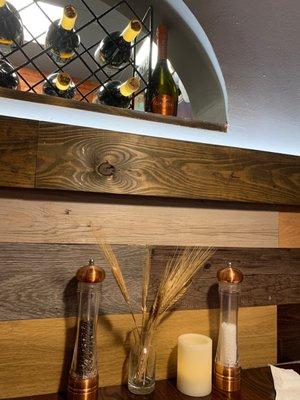 Table and wall decor