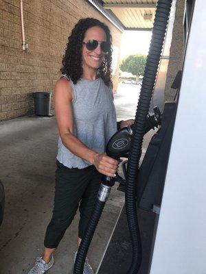 Fillin up at Newport Gas!