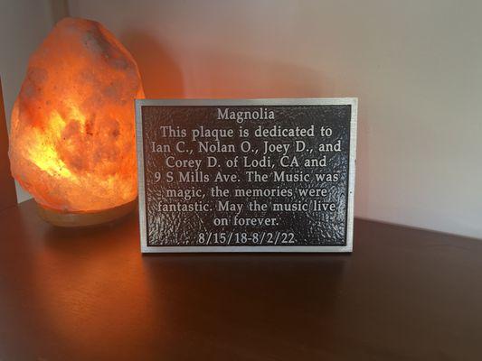 Cast Aluminum plaques available in any size.
We can ship anywhere in the US.