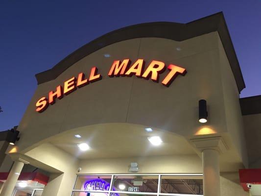 Store front of Shell Mart.  Very nice clean store and nice cashier.