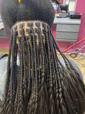 Knotless braids very neat.