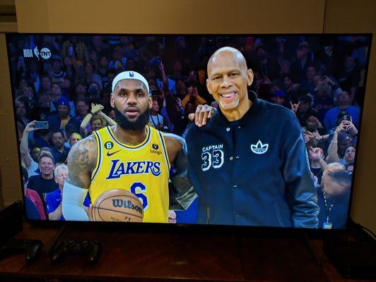 LeBron James breaks Kareem Abdul-Jabbar's all-time NBA regular season scoring record with 38,388 points on February 7, 2023. Historic.