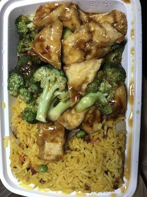 Tofu and broccoli in garlic sauce with pork fried rice