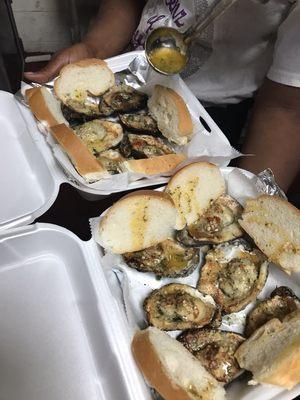 Full dozen of chargrilled oyster with garlic bread