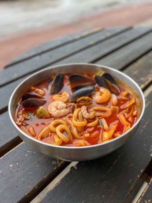 Spicy Seafood Udon (Jjamppong) - The best in town!