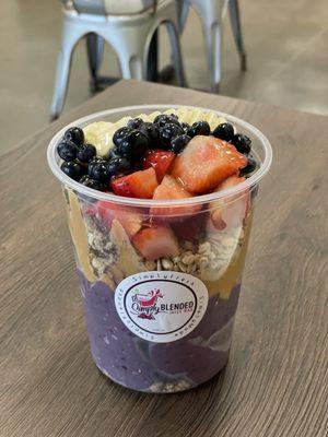 Peanut butter berri acai bowl