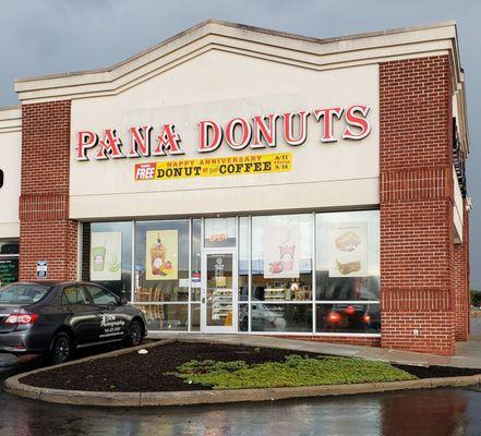 Storefront for PANA Donuts E. Washington