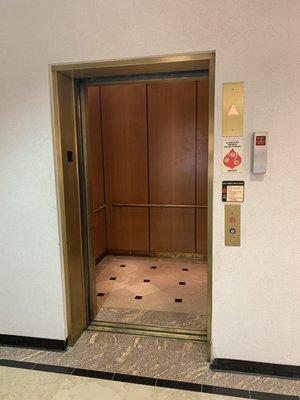 Dillard's elevator door open Oviedo Mall