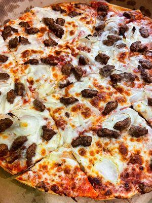 Thin crust ground beef and onions