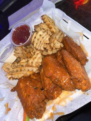 Honey hot wings with Waffle fries