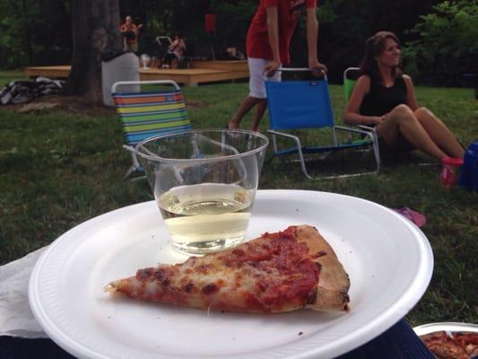 Pizza, wine, live music. Flint Hill is awesome!