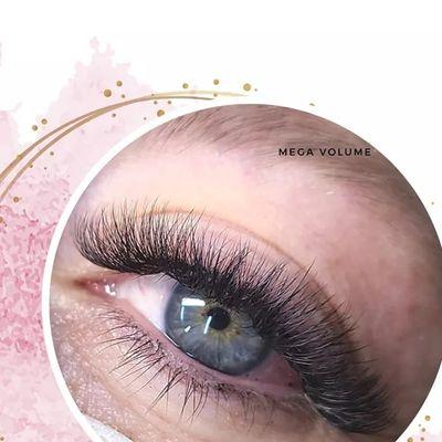 Mega volume in doll eye style, all short length.