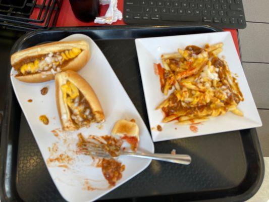 I eat this amount when I come here and have for years. This is all I can eat today. This has to be the worst tasting Coney ever.