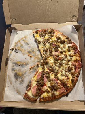 Large 5 meat pizza