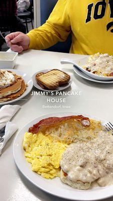 Southern Breakfast, pumpkin pancakes, Meatlover's Skillet