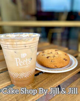 Vanilla Latte + Chocolate Chips Cookie