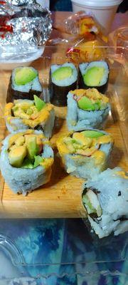 Avocado roll, spicy California roll