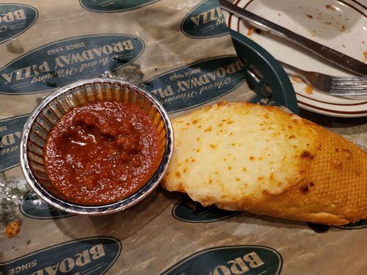 Cheese bread with Broadway Sauce