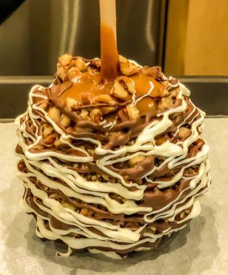 Pecan Bear White Chocolate Apple.